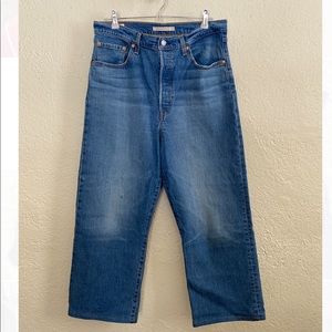 Levi’s Ribcage Straight Leg Jeans